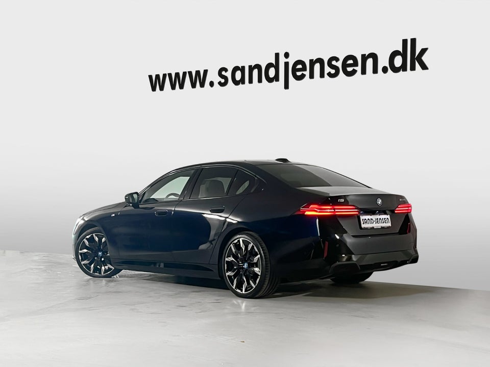 BMW i5 eDrive40 M-Sport 4d