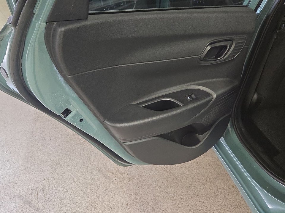 Hyundai i20 1,0 T-GDi Essential DCT 5d