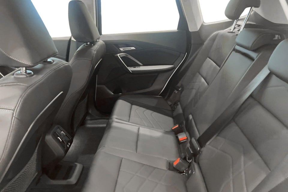 BMW iX1 xDrive30 X-Line 5d