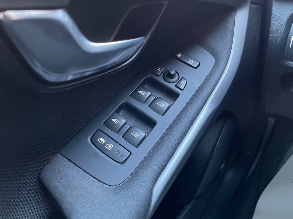 Volvo V40 CC 2,0 D3 150 Kinetic 5d