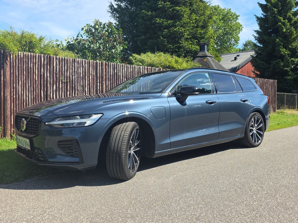 Volvo V60 2,0 T6 ReCharge Plus Dark aut. AWD 5d