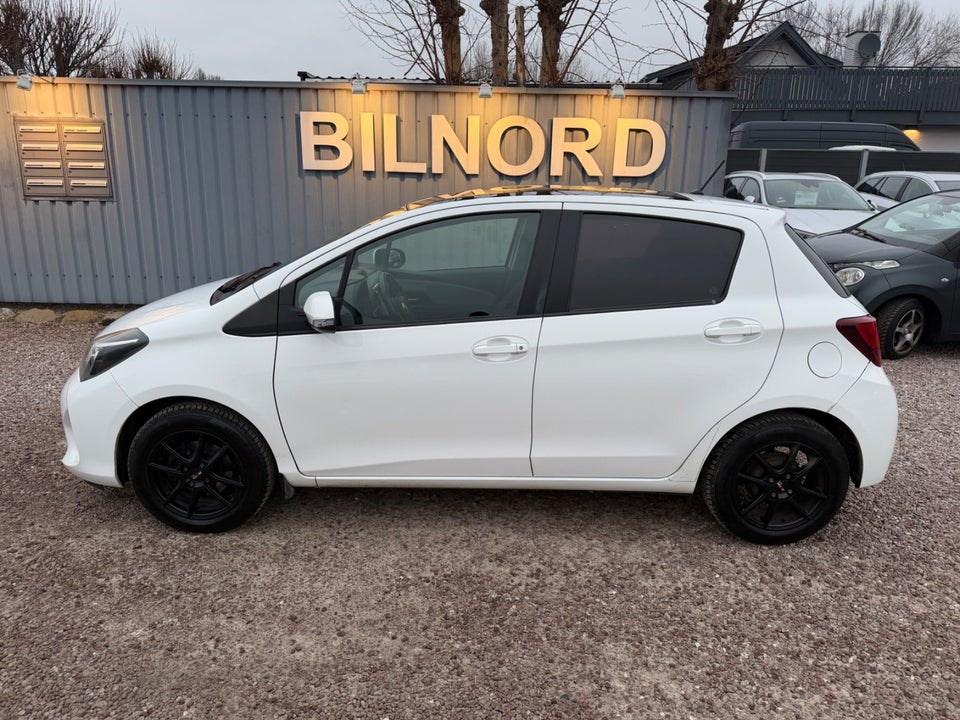 Toyota Yaris 1,3 VVT-i Skyview 5d
