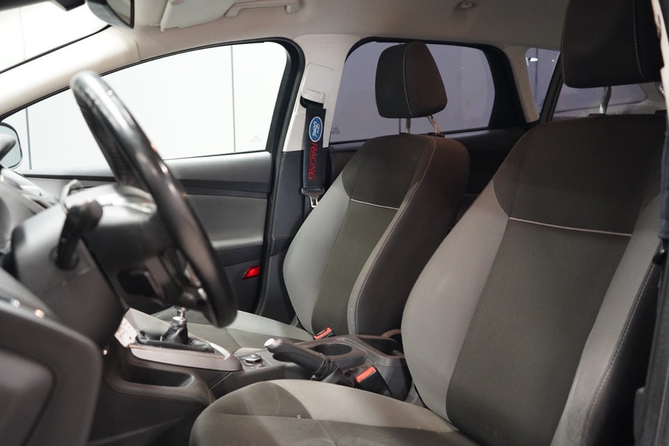 Ford Focus 1,6 TDCi 115 Titanium stc. Van 5d