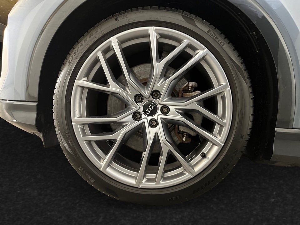 Audi Q4 e-tron 50 S-line quattro 5d