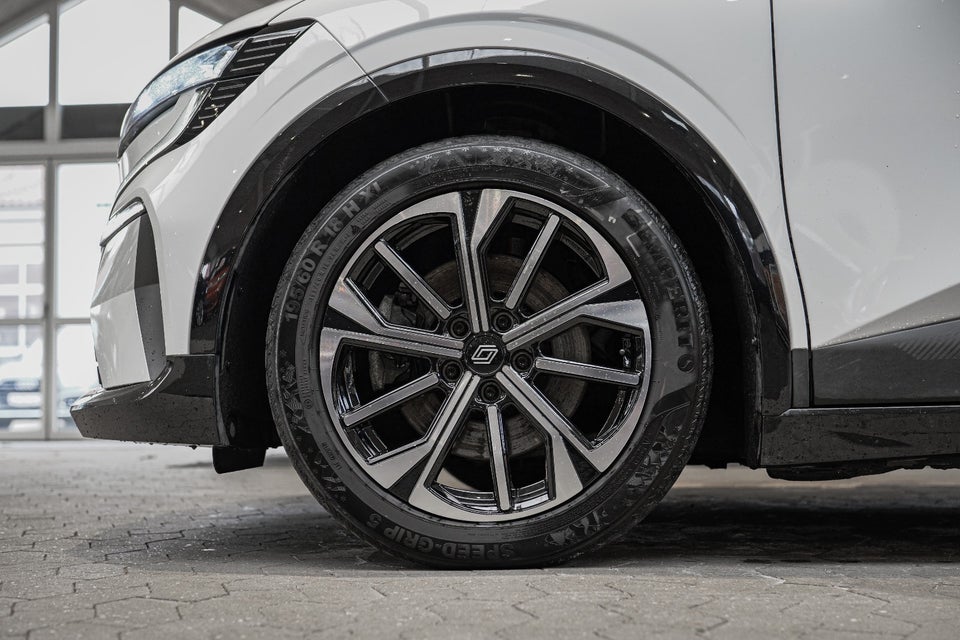 Renault Megane E-Tech 60 Equilibre 5d