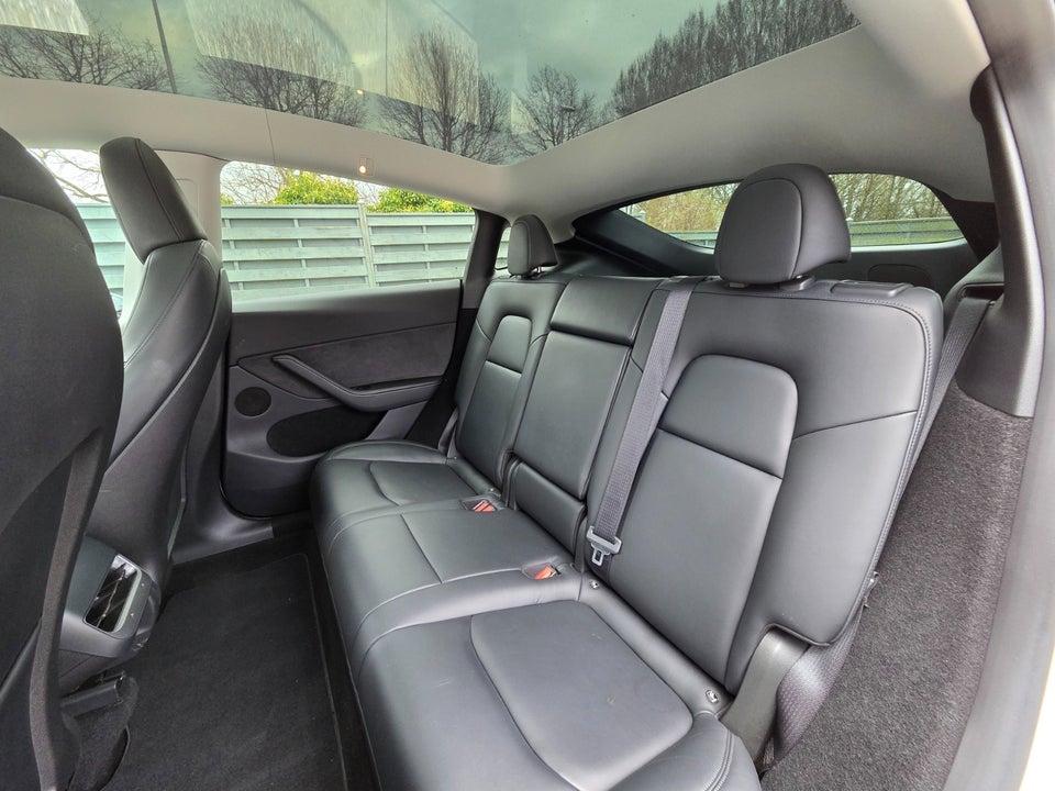 Tesla Model Y Long Range AWD 5d