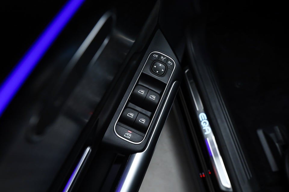 Mercedes EQA350 AMG Line 4Matic 5d