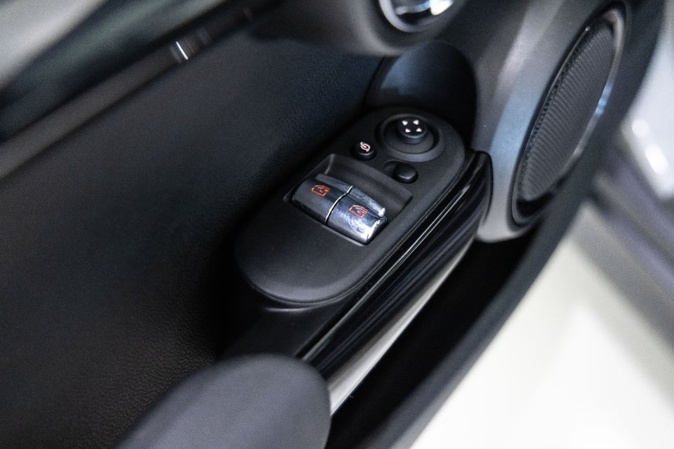 MINI Cooper SE Camden Edition 3d