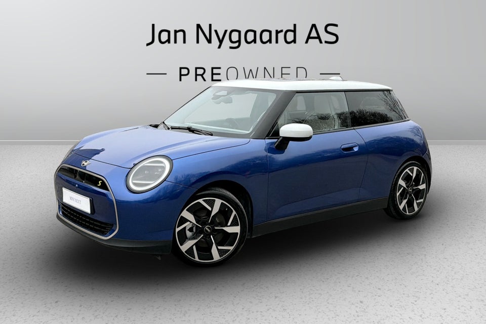 MINI Cooper SE Favoured Trim XL 3d