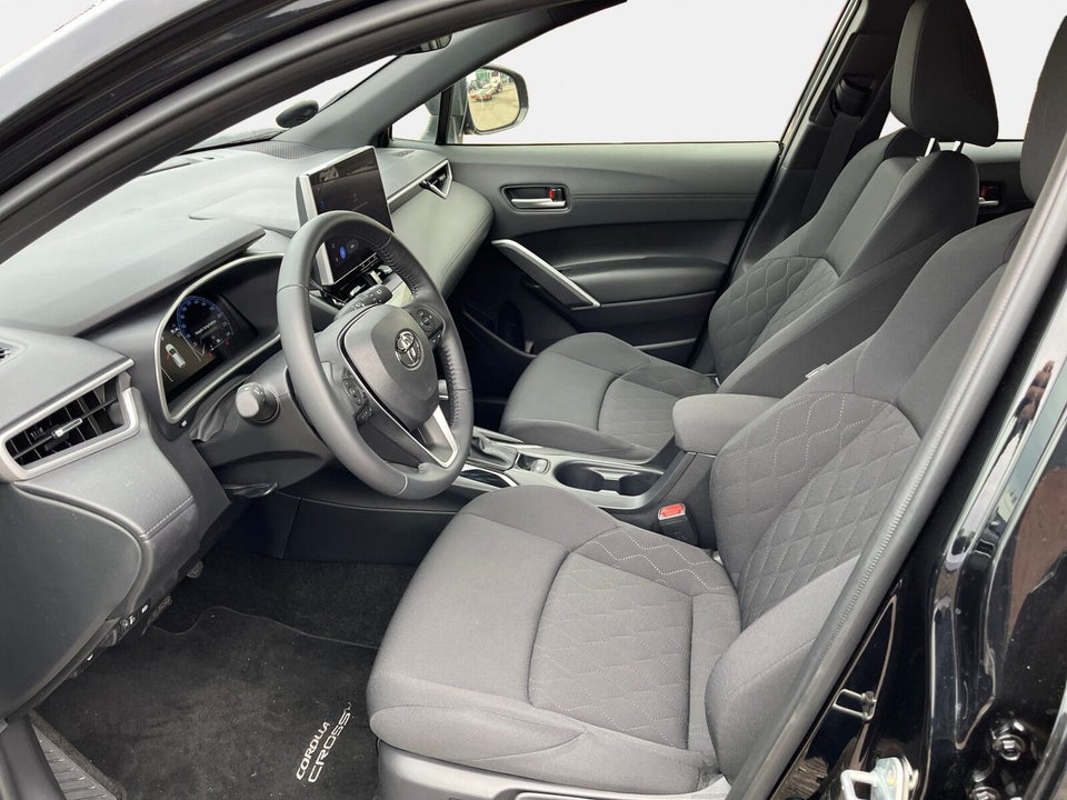 Toyota Corolla Cross 1,8 Hybrid Style CVT 5d