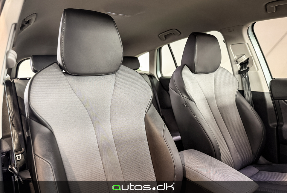 Skoda Enyaq 60 iV Loft 5d