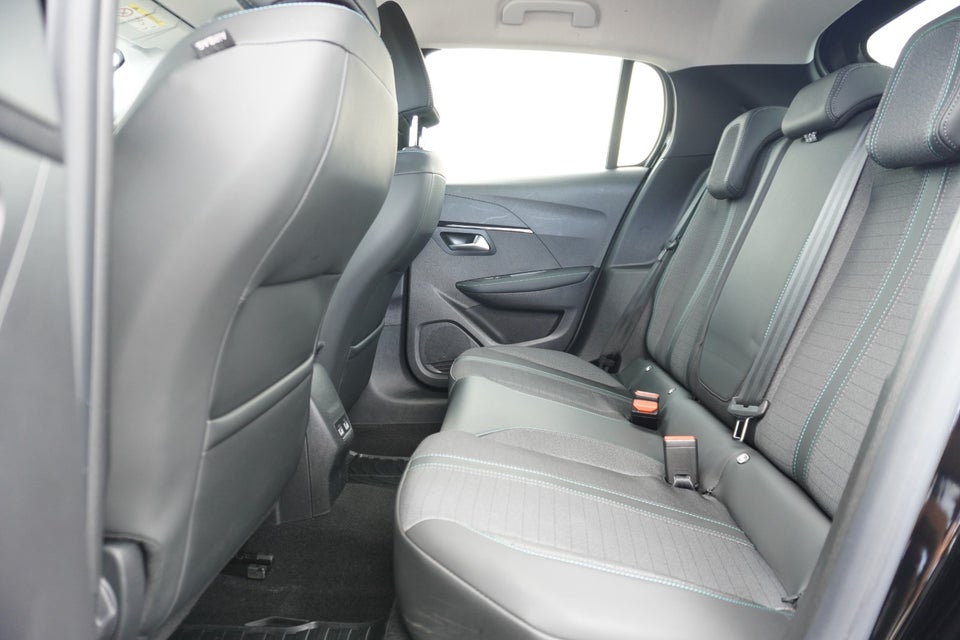 Peugeot 208 1,2 PureTech 100 Allure 5d