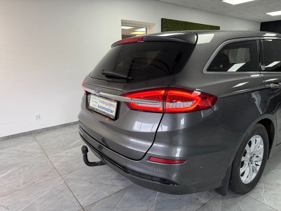 Ford Mondeo 2,0 HEV Titanium stc. CVT 5d