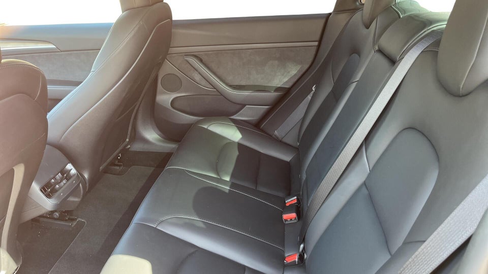 Tesla Model 3 Performance AWD 4d