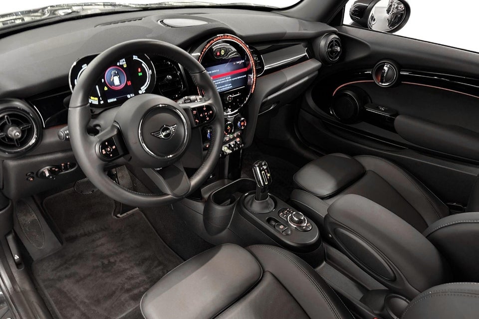 MINI Cooper SE Classic Trim 3d