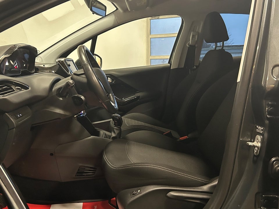 Peugeot 208 1,6 BlueHDi 100 Envy 5d