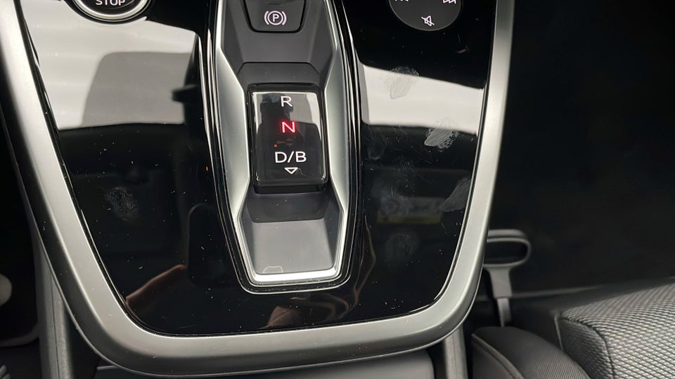 Audi Q4 e-tron 40 Attitude 5d