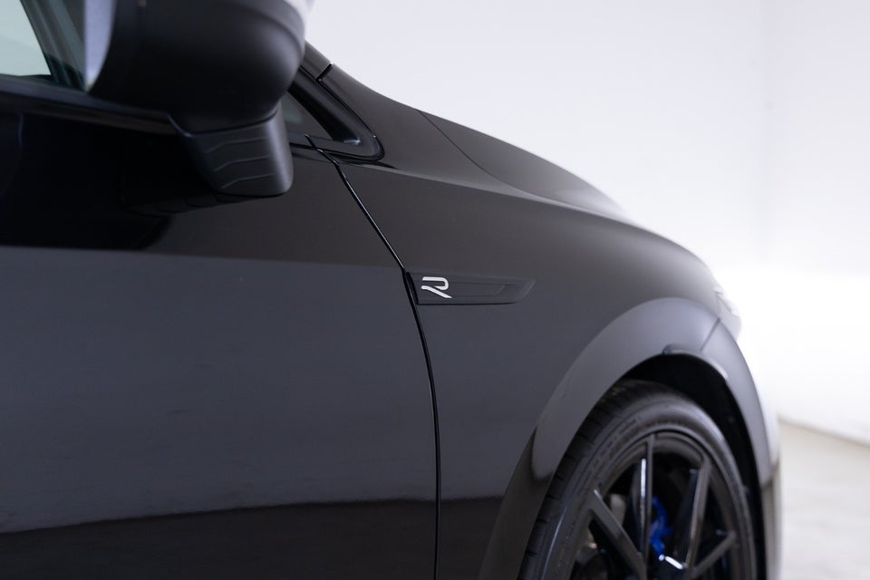 VW Golf VIII 2,0 R DSG 4Motion 5d