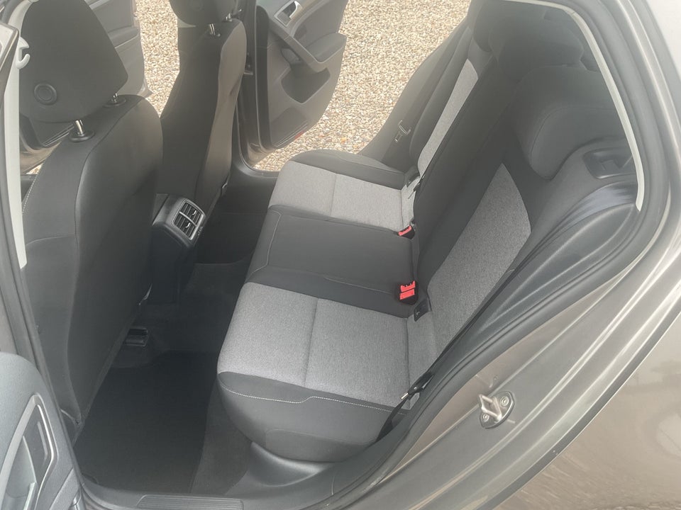 VW Golf VII 1,4 TSi 122 Edition 40 BMT 5d