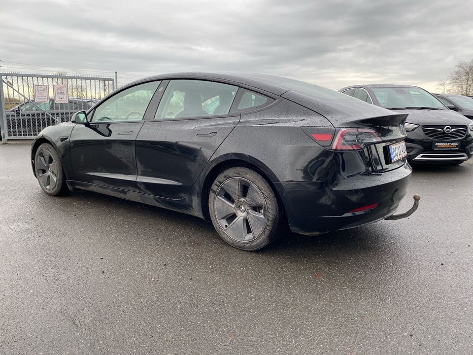 Tesla Model 3 Long Range AWD 4d