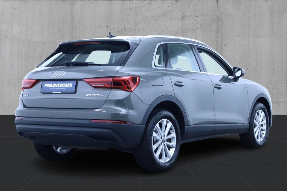 Audi Q3 45 TFSi e Attitude plus S-tr. 5d
