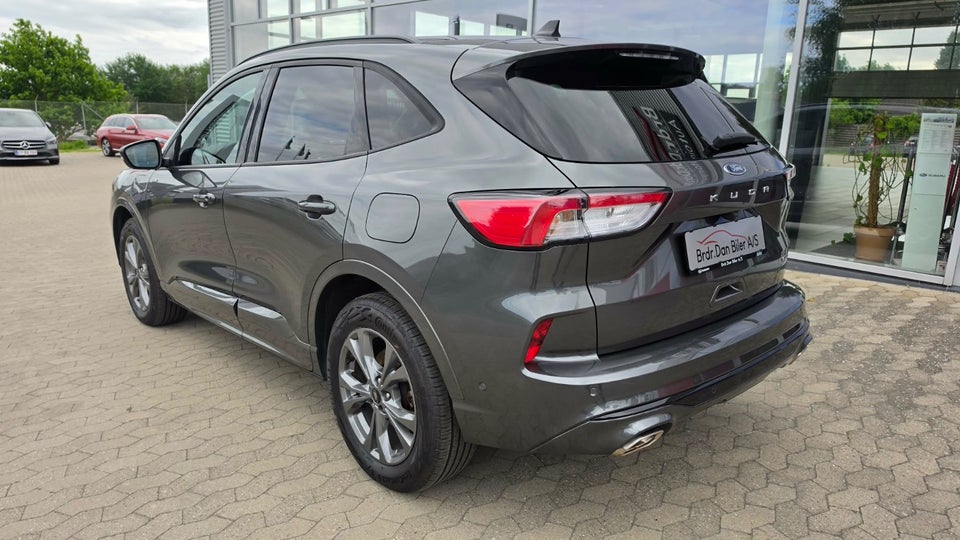 Ford Kuga 2,5 PHEV ST-Line X CVT 5d