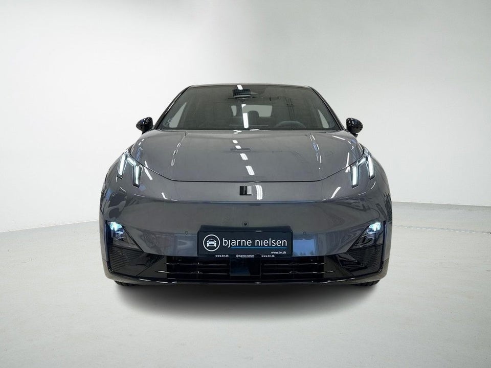 Lynk & Co 02 More 5d