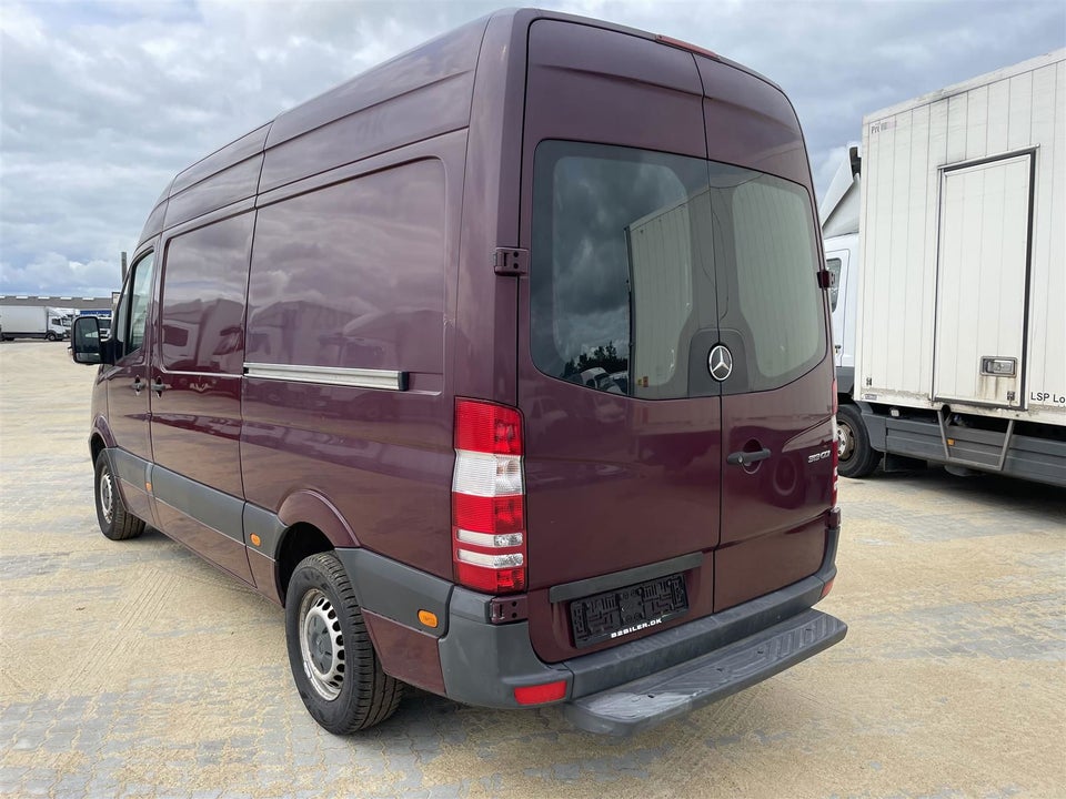 Mercedes Sprinter 313 2,2 CDi R2 Kassevogn aut. Høj 6d