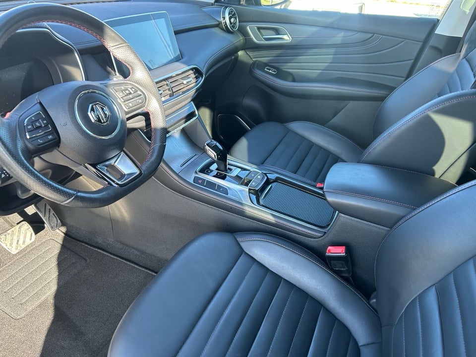 MG EHS 1,5 PHEV Luxury 5d