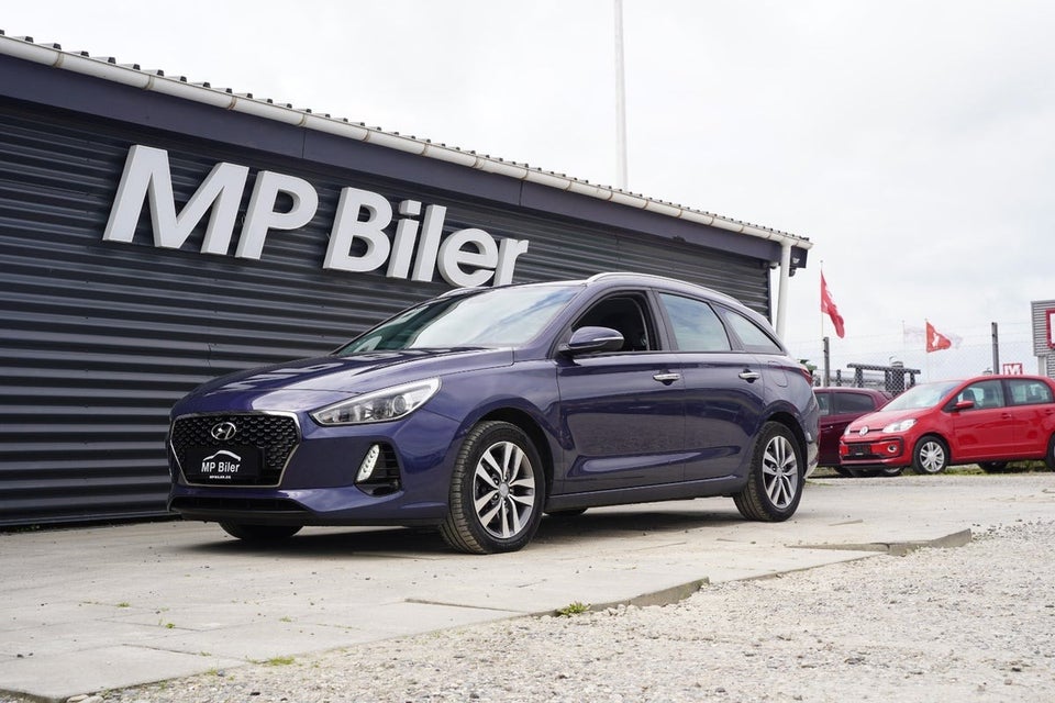 Hyundai i30 1,6 CRDi 110 Trend stc. DCT 5d