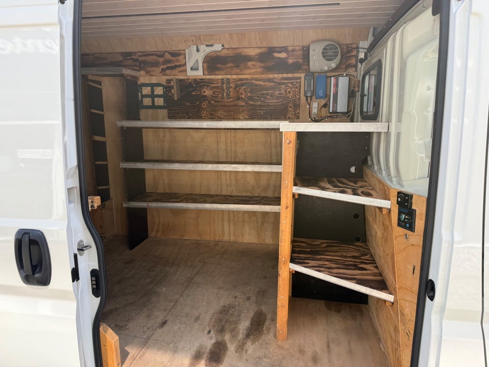 Peugeot Boxer 333 2,2 BlueHDi 165 L3H2 Premium