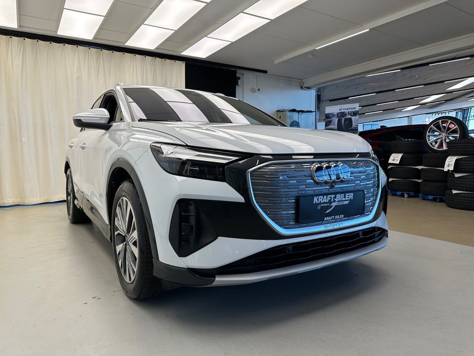 Audi Q4 e-tron 45 Progress 5d