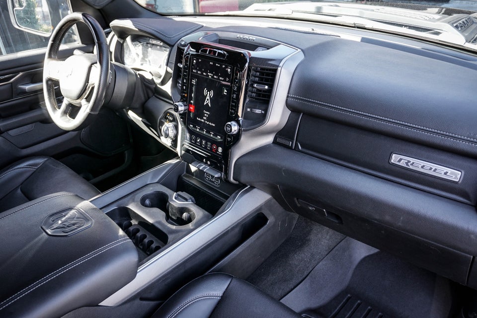 Dodge RAM 1500 5,7 V8 Hemi Rebel aut. 4d