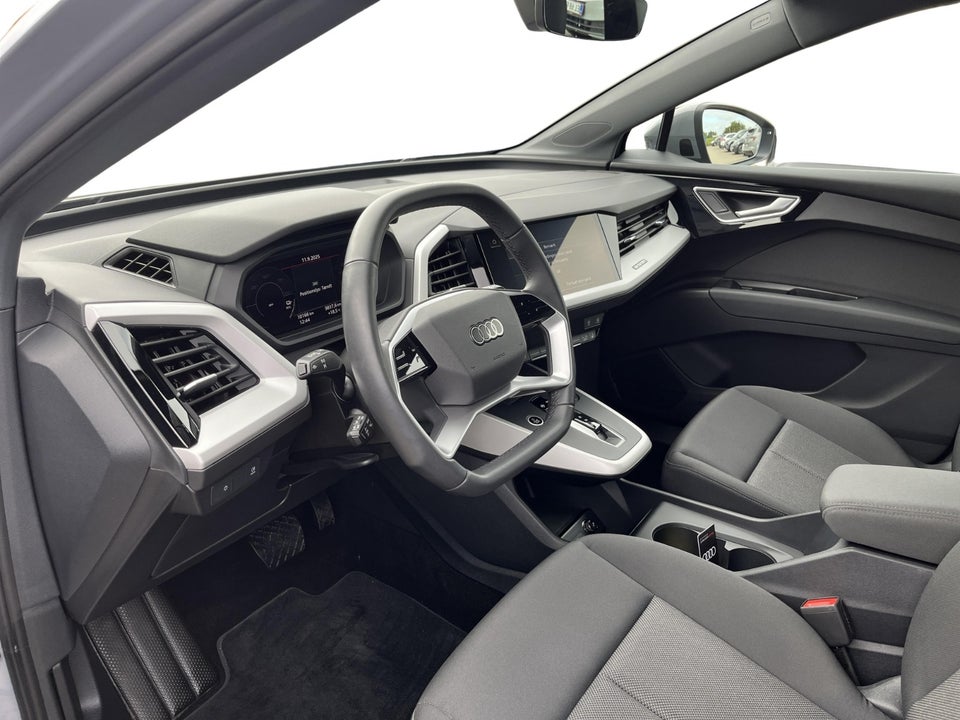 Audi Q4 e-tron 45 Progress 5d