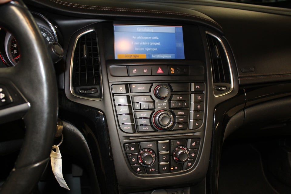 Opel Cascada 1,6 T 170 Cosmo 2d