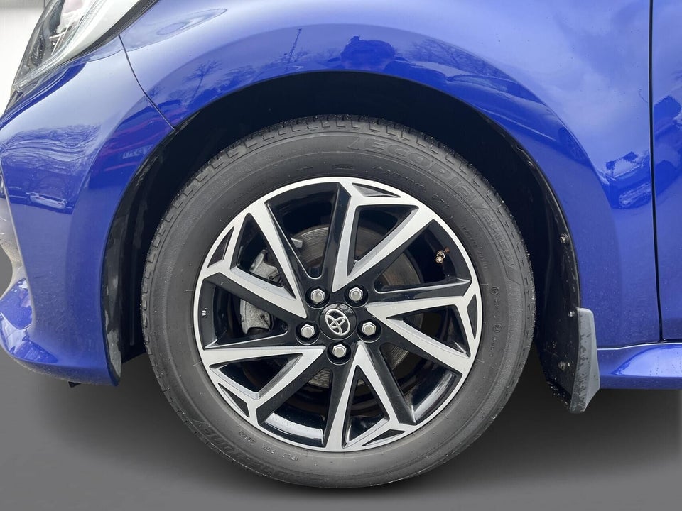 Toyota Yaris 1,5 Hybrid Active Tech+ e-CVT 5d