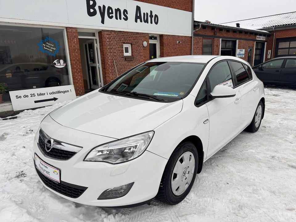 Opel Astra 1,4 T 140 Enjoy 5d