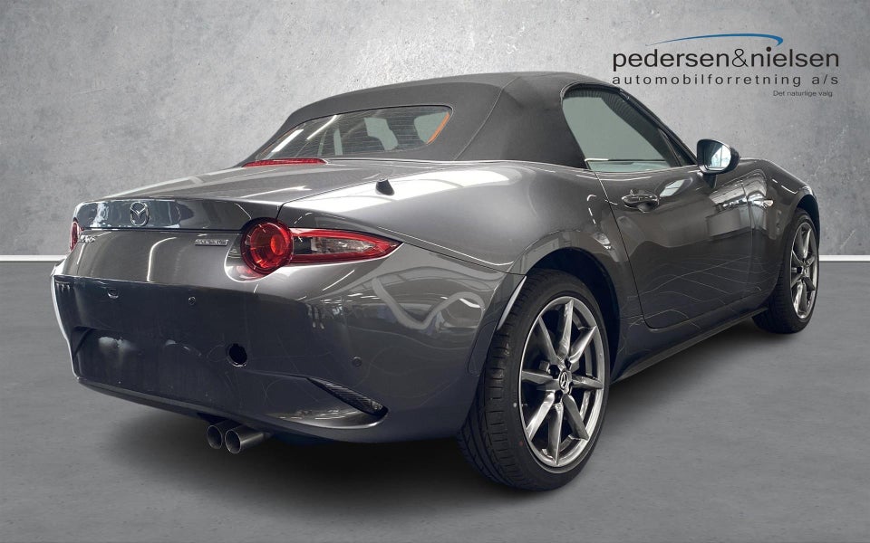 Mazda MX-5 2,0 SkyActiv-G 184 Roadster Cosmo 2d