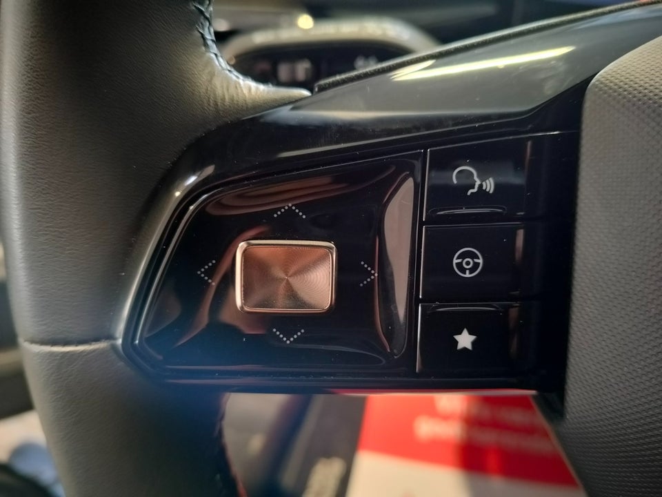 MG 4 77 Luxury Extended Range 5d