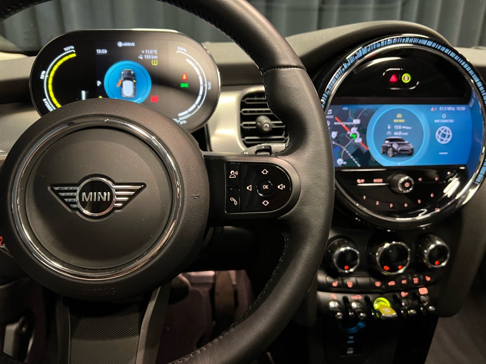 MINI Cooper SE Edition Premium Plus 3d