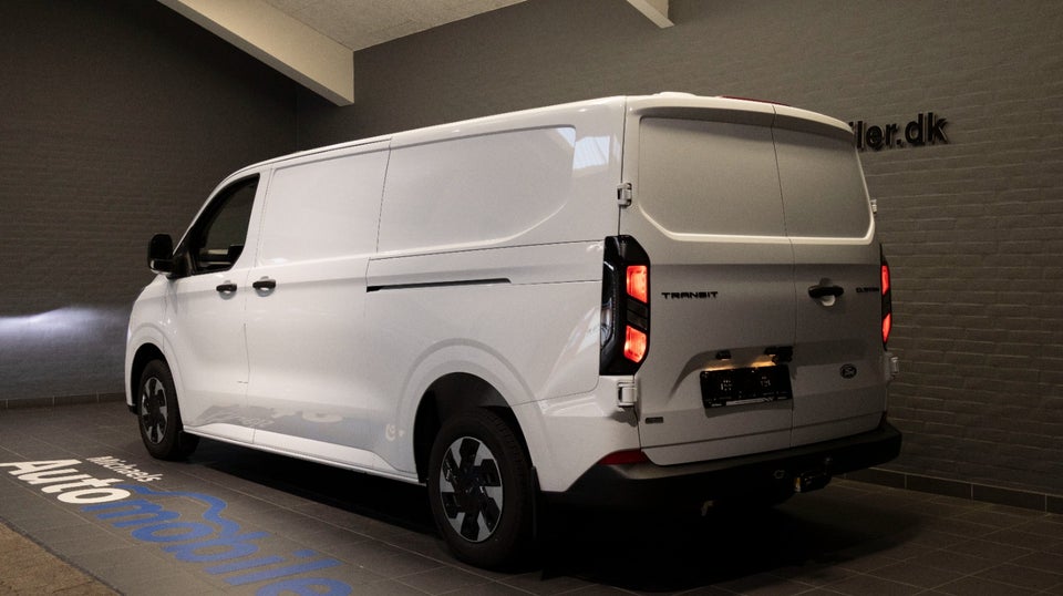 Ford Transit Custom 320L 2,5 PHEV Trend CVT