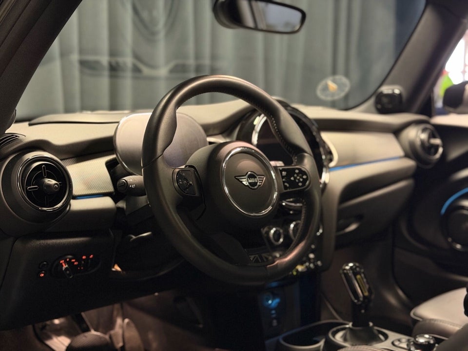 MINI Cooper SE Yours Trim 3d