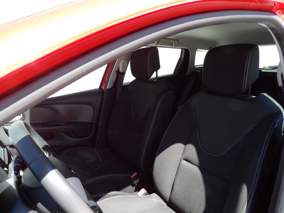 Renault Clio IV 0,9 TCe 90 Expression Sport Tourer 5d