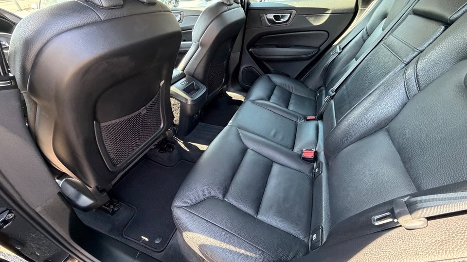 Volvo XC60 2,0 B4 197 Inscription aut. 5d