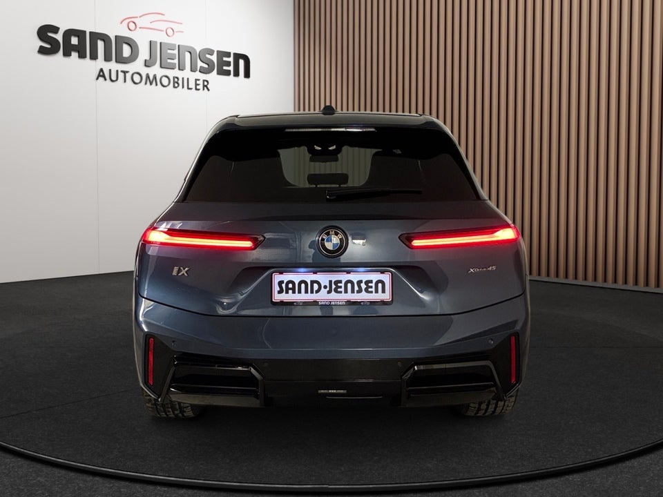 BMW iX xDrive45 M-Sport 5d
