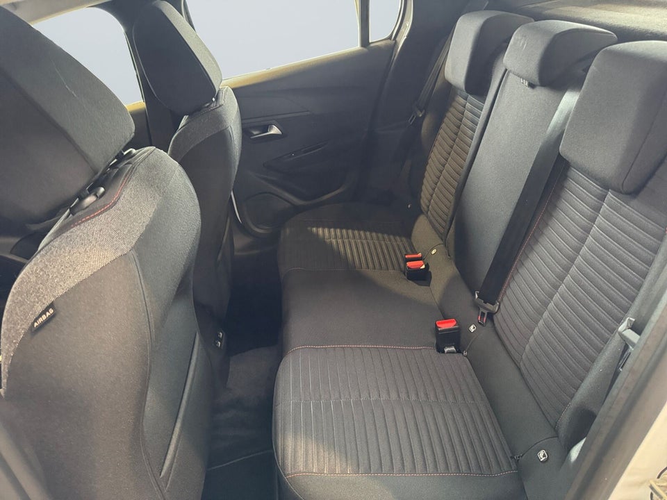 Peugeot e-208 50 Active 5d