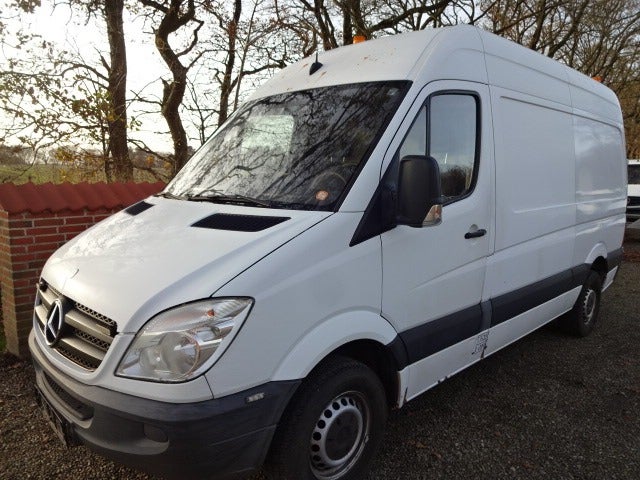 Mercedes Sprinter 319 3,0 CDi R2 Kassevogn 5d