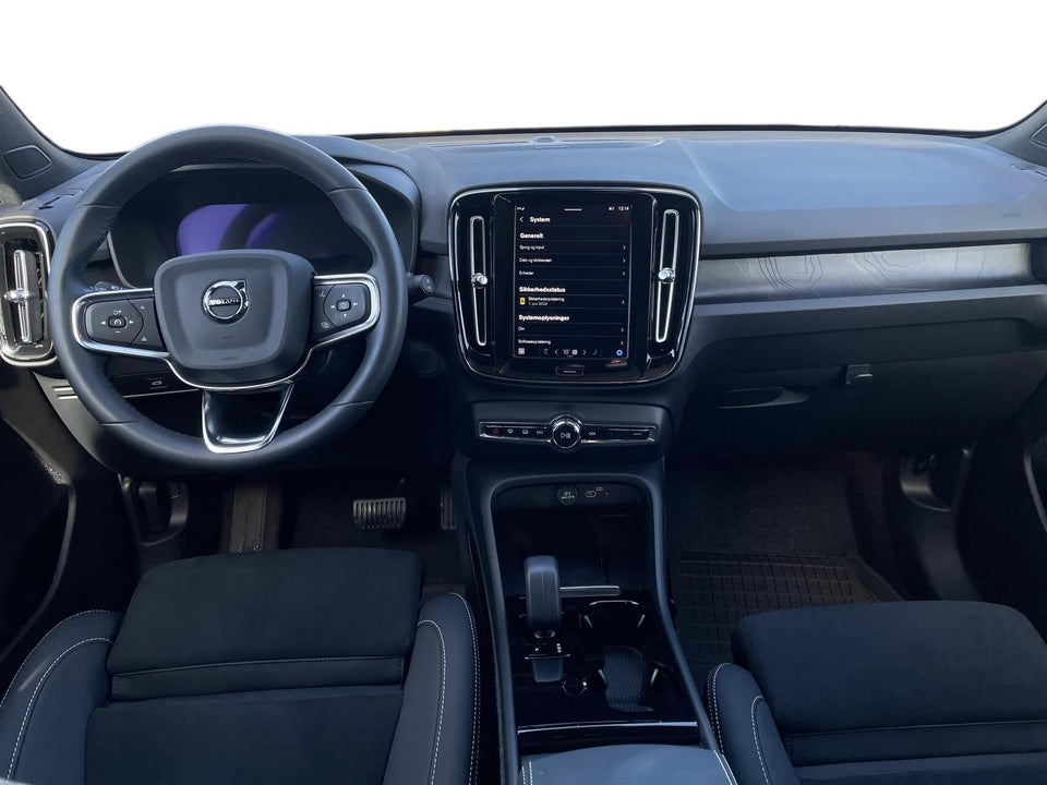Volvo XC40 ReCharge Twin Ultimate 5d