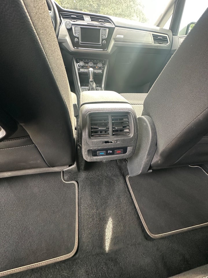 VW Touran 1,6 TDi 115 Comfortline DSG 5d
