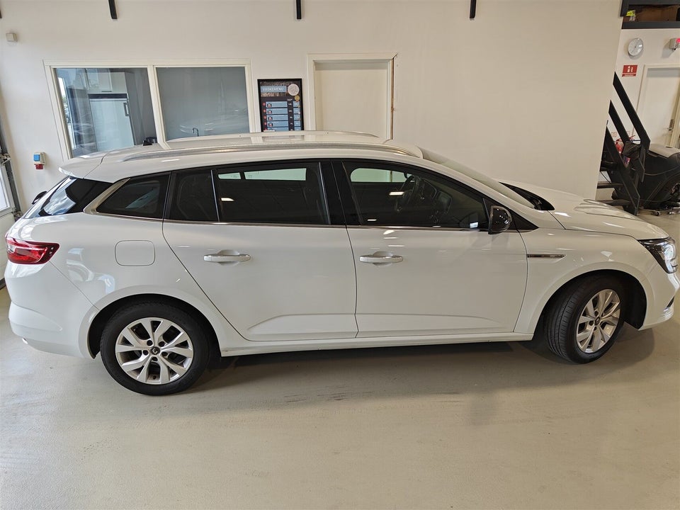 Renault Megane IV 1,3 TCe 140 Limited Sport Tourer 5d